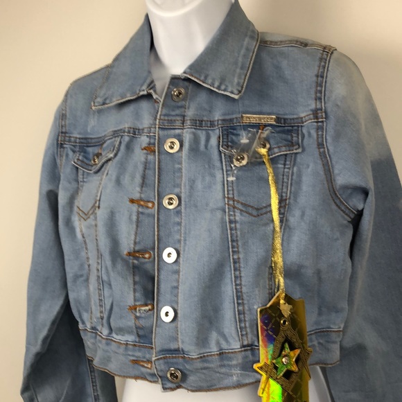 Cropped jean jacket NWT size Medium - Picture 3 of 5